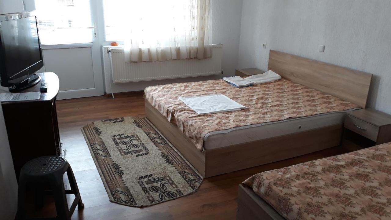 Вила Багрянови Dospat Exterior foto